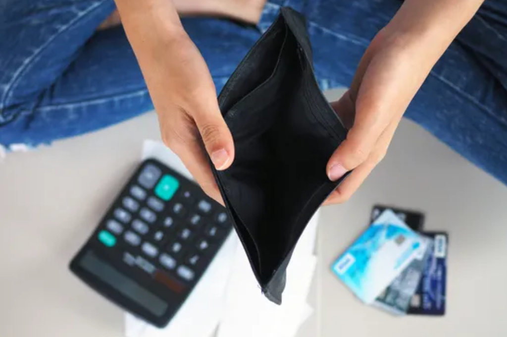 Más del 40 % de los jóvenes deudores de Uruguay son irrecuperables
