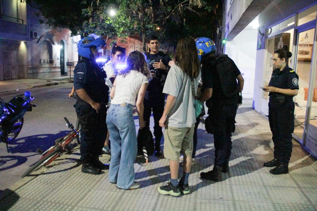 Desde el bloque de concejales del PJ repudiaron "los hechos de violencia dentro y fuera de la Municipalidad"