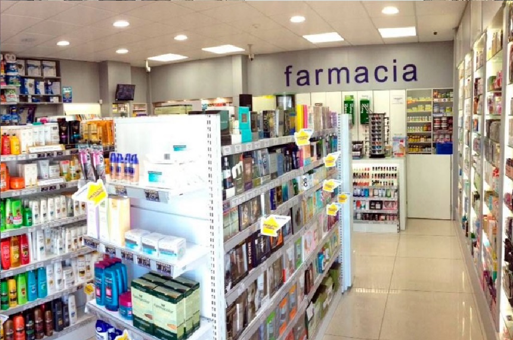 Farmacias uruguayas, en crisis por la brecha cambiaria. Denuncian que hay “pedidos a domicilio a Argentina desde el otro lado del río”