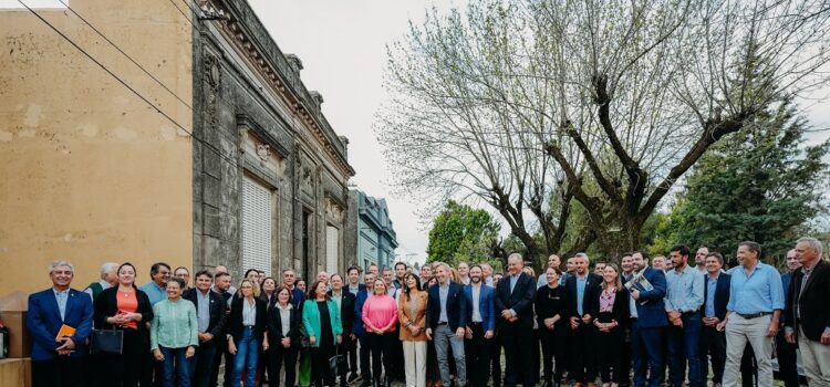 Frigerio confirmó la continuidad de la obra pública de Nación