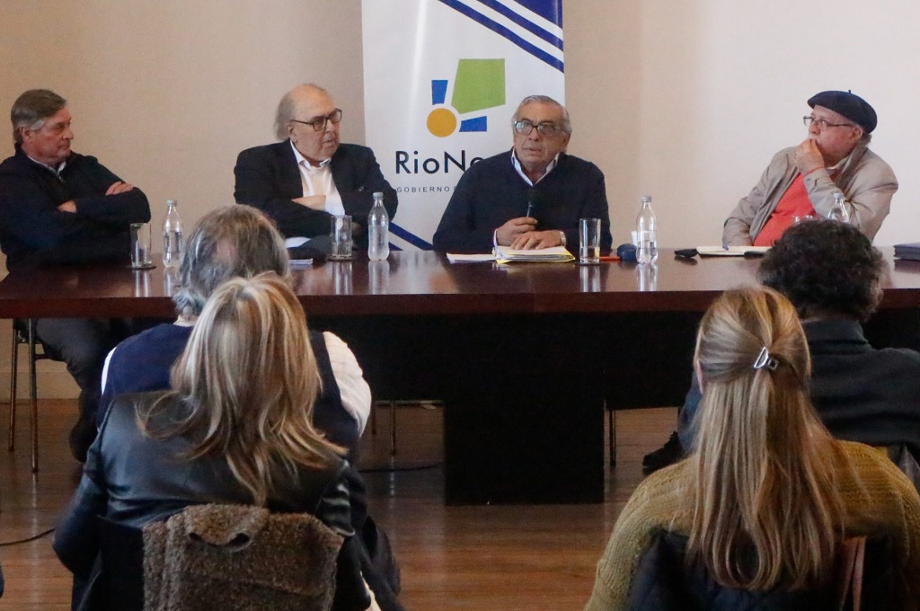 Conversatorio sobre “Vulnerabilidad y desigualdad; la perspectiva desde los territorios”