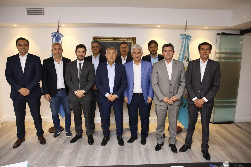 Gobernadores de JxC delinearon estrategia y prometieron contribuir a la “gobernabilidad”