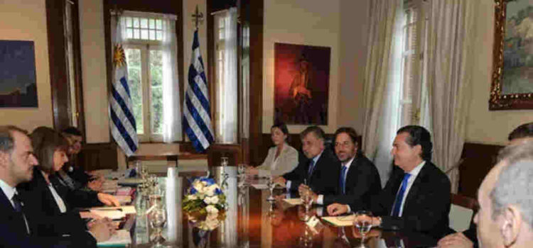 Uruguay y Grecia fortalecen su cooperación bilateral en asuntos marítimos