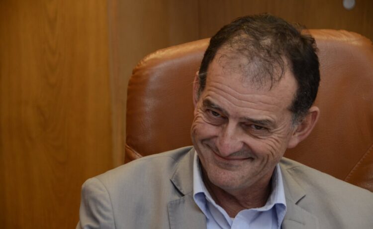 Guido Manini Ríos aseguró que la Coalición Republicana no existe y suma tensión en la oposición