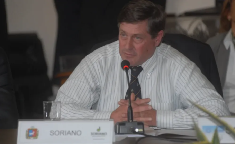 Caso Besozzi: el gobierno pide esperar a la Justicia y el Partido Nacional habla de "operación política"