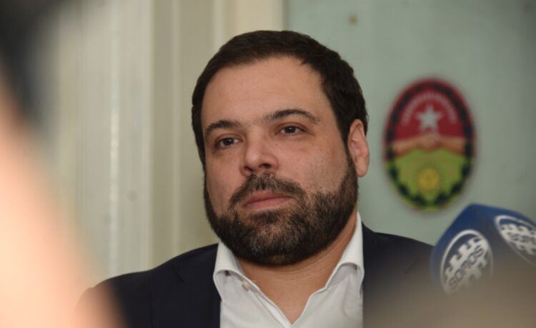 Troncoso dijo que “el Iosper no es de los sindicatos, es del pueblo”