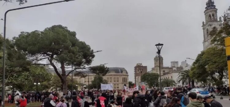 Cuánto cobrarán los docentes el mes que viene. Diferencias y similitudes con Buenos Aires y Córdoba