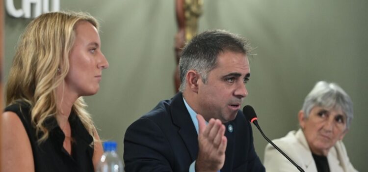 Davico habló de logros en materia fiscal e inversiones