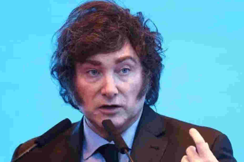 Javier Milei confirmó que caerán 70.000 contratos del Estado