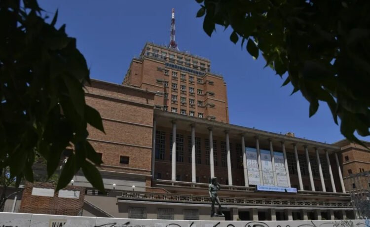 Montevideo ofrece cursos laborales a personas trans y no binarias