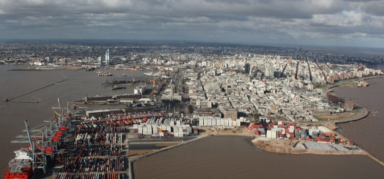 Avanzan los trabajos de dragado en el Puerto de Montevideo