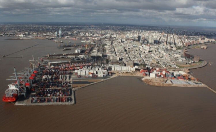 Avanzan los trabajos de dragado en el Puerto de Montevideo