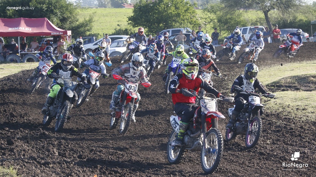 primera fecha motociclismo en tierra