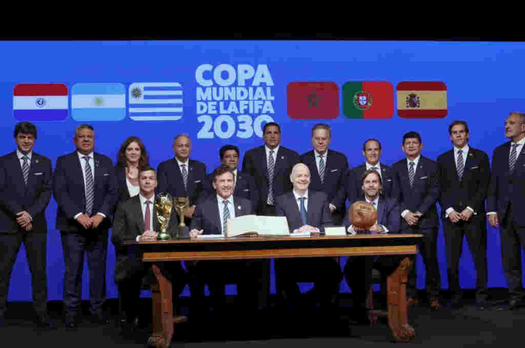 Paraguay y Uruguay firmaron la primera acta del Mundial 2030