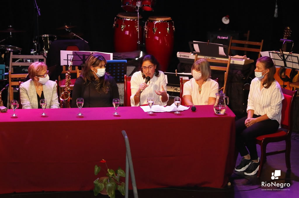Conversatorio de Mujeres en Río Negro