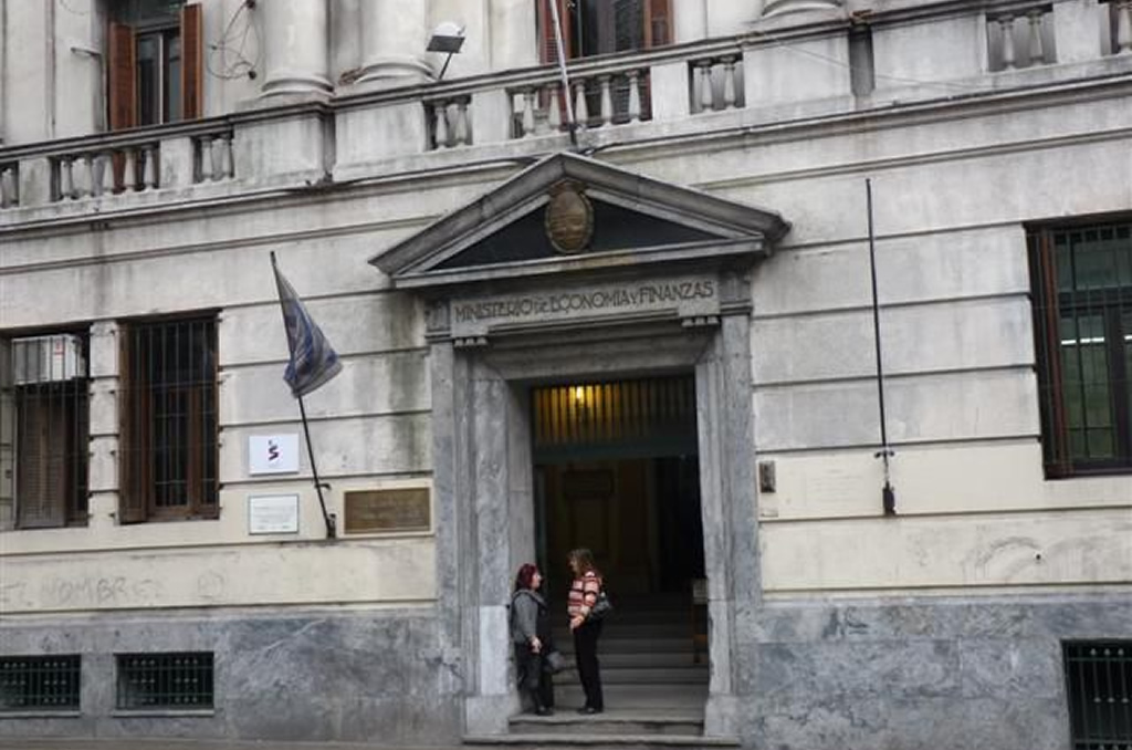 Crecimiento del PBI se perfila de 5 % en 2022 según Universidad Católica del Uruguay