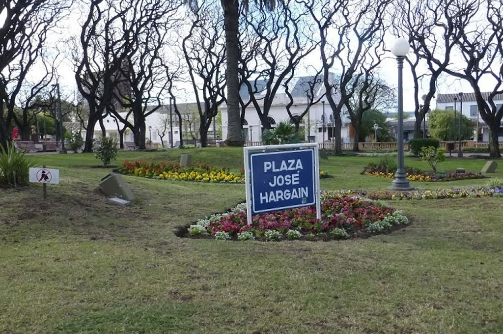 Acto en Plaza Hargain por los 163 años de fundación de Fray Bentos