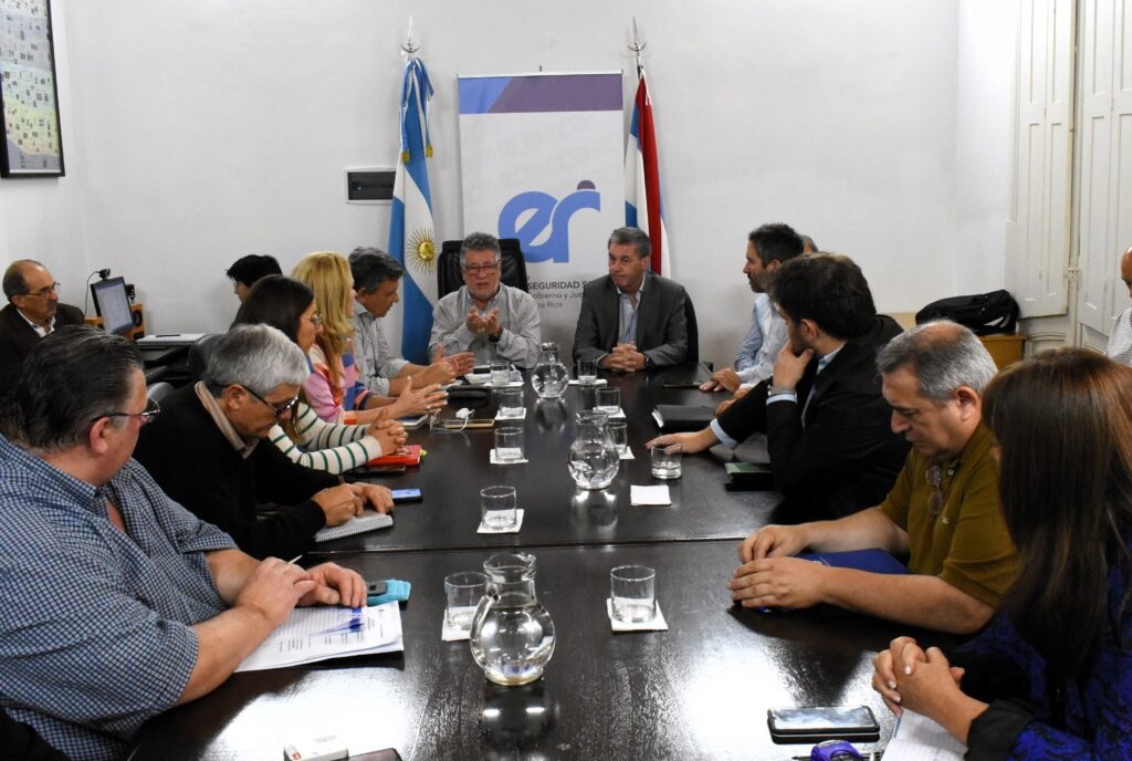 AGMER: El gobierno ratificó un 7% por encima de la inflación y seguir debatiendo con paritaria abierta
