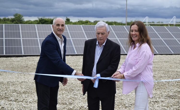 Entre Ríos: El gobierno participó en la puesta en marcha de parque solar en Conscripto Bernardi