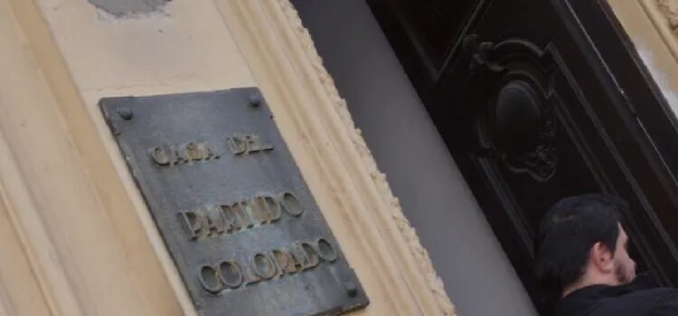 El secretario general del Partido Colorado, Andrés Ojeda, apuntó contra la actual integración del organismo público y acusó al Frente Amplio de querer "restringir" a la Coalición Republicana.
