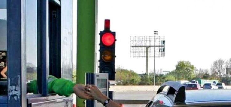 Vuelven a aumentar los peajes en la ruta 14 en medio del malestar por su mal estado