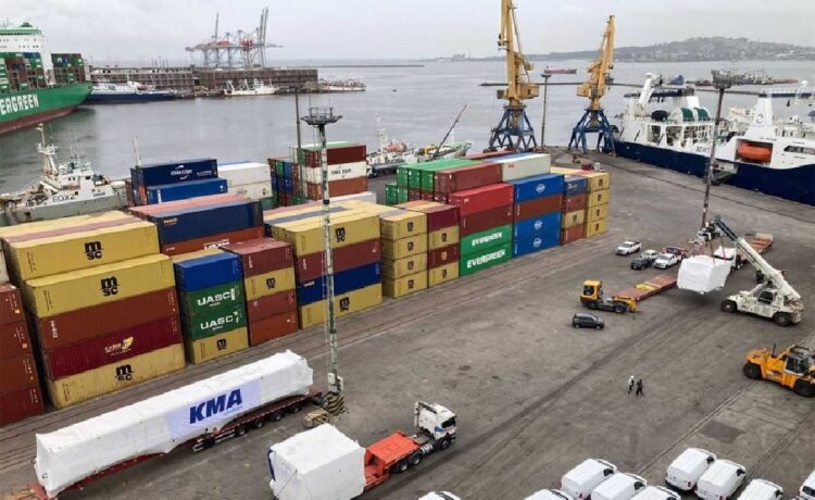 Exportadores uruguayos esperan récord de ventas a la Argentina, por la “apertura abrupta” y el “peso apreciado”