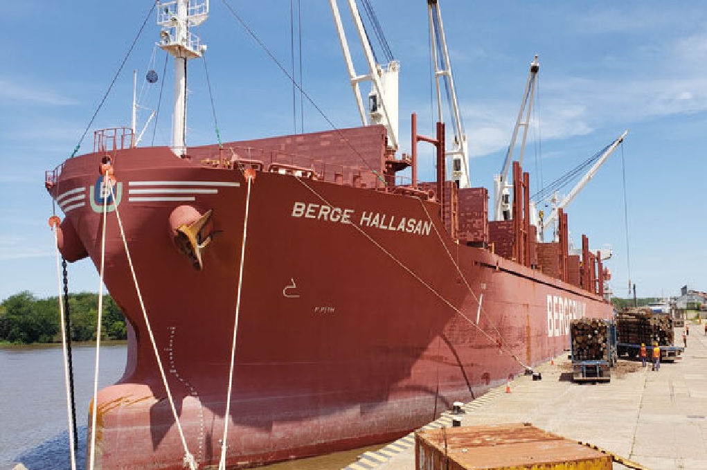 Los puertos del Litoral carecen de suficiente profundidad de pilotaje como para dragar el río Uruguay a 34 pies