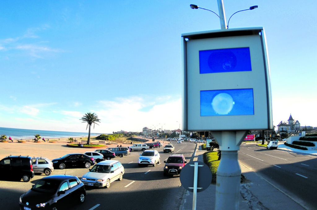 Más infracciones con los radares: se aplicaron 448 mil multas por exceso de velocidad en 2023