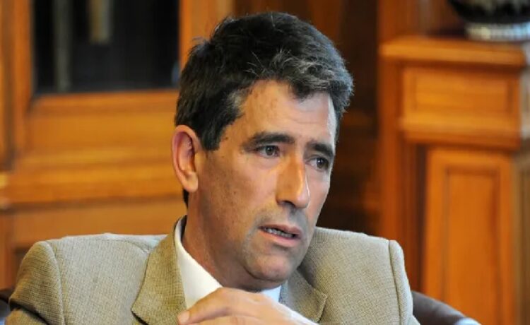 Raúl Sendic será trasladado este sábado a Uruguay en un avión sanitario