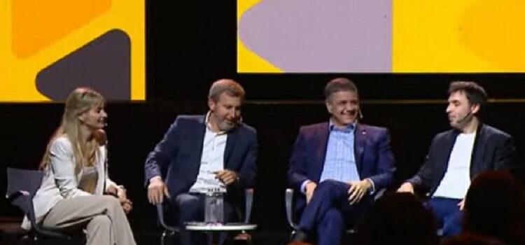 "Si no le cambiamos la vida a la gente no servimos para nada", dijo Frigerio en el relanzamiento del PRO
