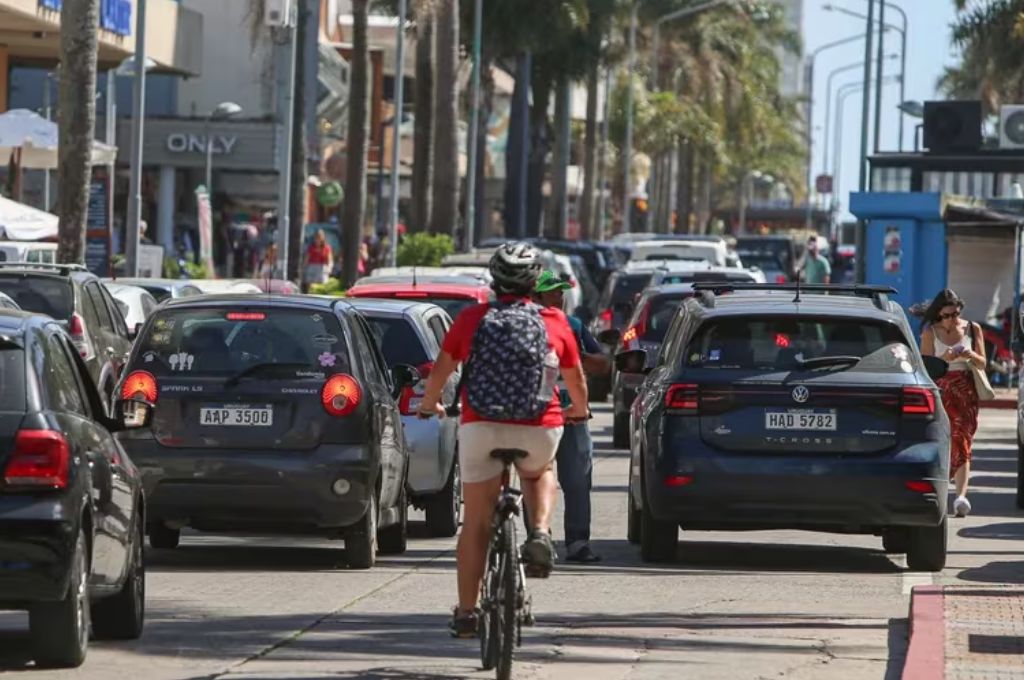 El sector turístico de Uruguay está preocupado por el bajo nivel de reservas para febrero