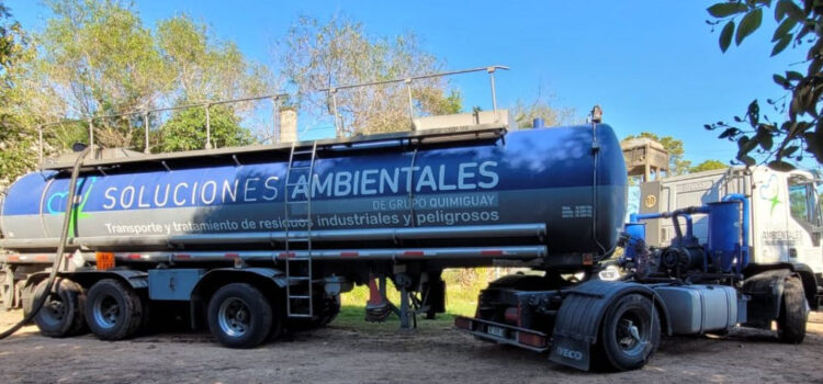 Ya extrajeron 25000 litros de fueloil del edificio del exfrigorífico