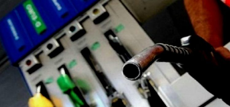 Sube el precio de la nafta a partir de esta noche: cuánto aumenta