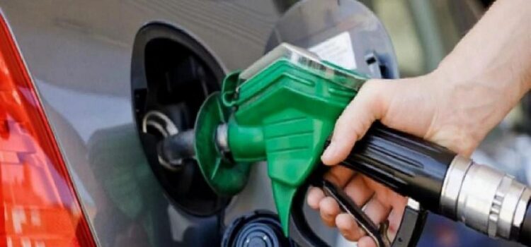 Argentina: Luego de meses de sucesivas subas, bajan los combustibles