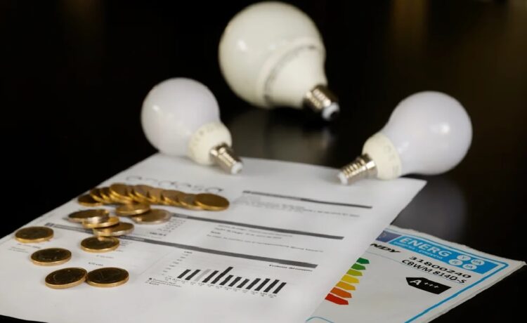 El Gobierno Nacional dispuso nuevos aumentos de luz y gas desde mañana