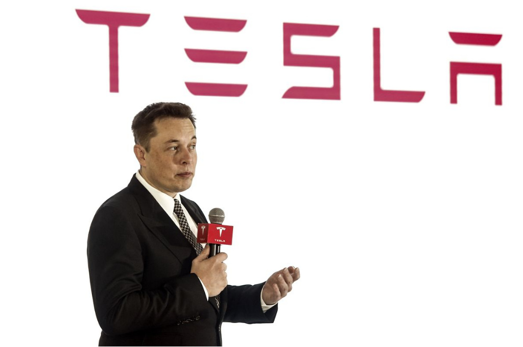 Tesla desembarcó en Chile: meten presión para concretar su llegada a Uruguay
