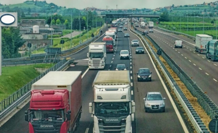 Uruguay ajusta su logística y baja los costos del transporte