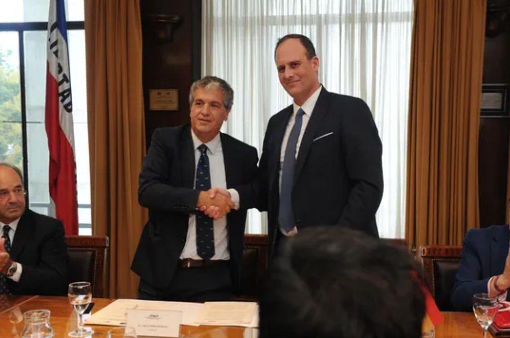 Uruguay y España buscan potenciar el Puerto de Montevideo