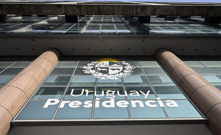El Gobierno uruguayo estará en la cumbre "por la paz"